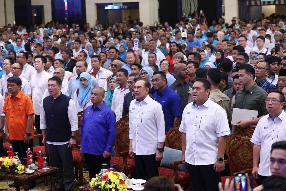 Anwar hadir pada Konvensyen Keadilan Perak di Ipoh.
