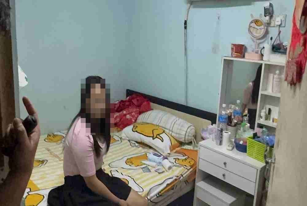 Bangunan 10 tingkat yang menjadi tumpuan warga asing untuk melampiaskan nafsu terbabit dipercayai aktif bermula jam 10 malam sehingga 4 pagi.