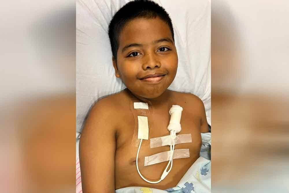 Muiz ketika mendapat rawatan pada tahun lalu.