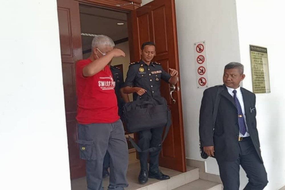 Seorang lelaki didenda RM18,000 selepas mengaku bersalah memiliki 628 liter minyak diesel tanpa lesen pada tahun lepas.