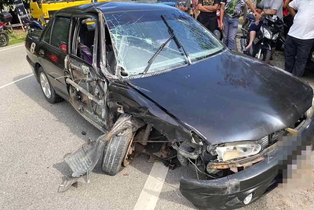 Keadaan Proton Wira yang terlibat kemalangan.