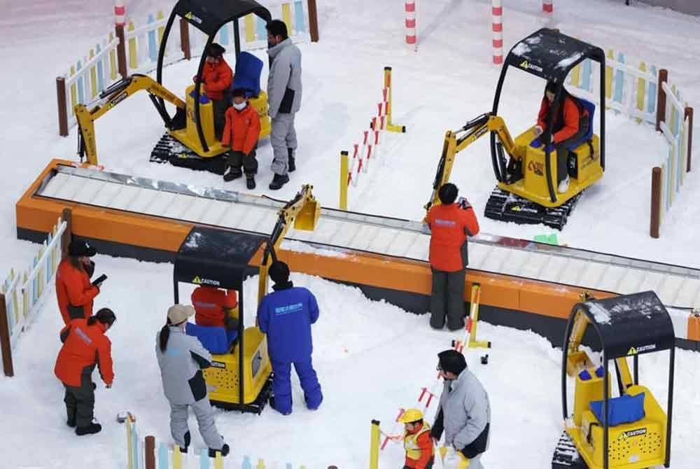 Sistem di kompleks itu diselenggara untuk memastikan operasinya tidak terjejas.