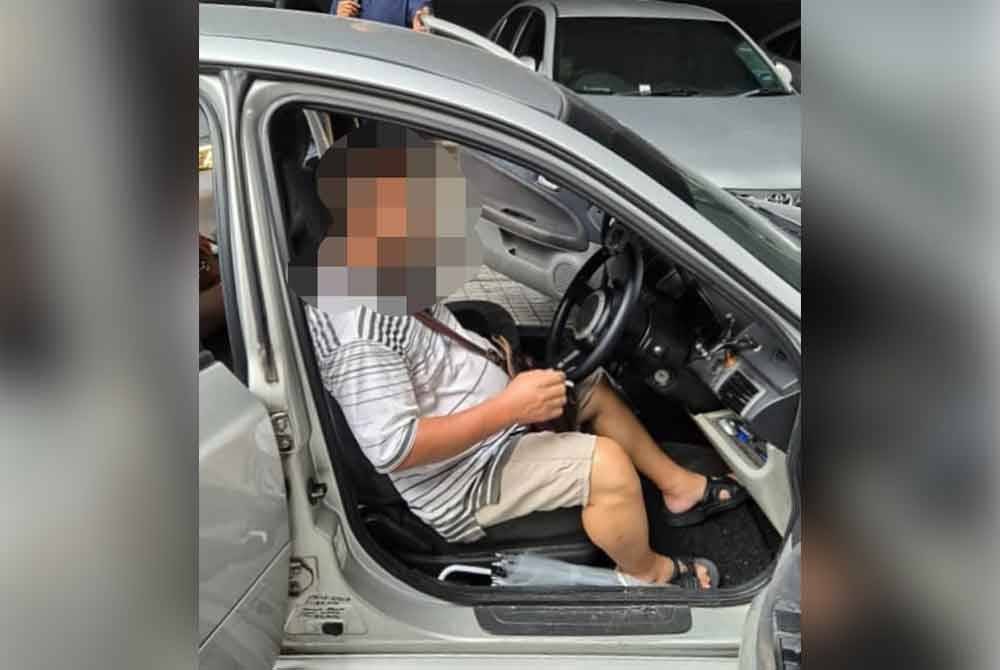 Suspek lelaki warga tempatan bertindak sebagai 'transporter' ditahan ketika membawa dua gadis warga asing dipercayai pelacur.