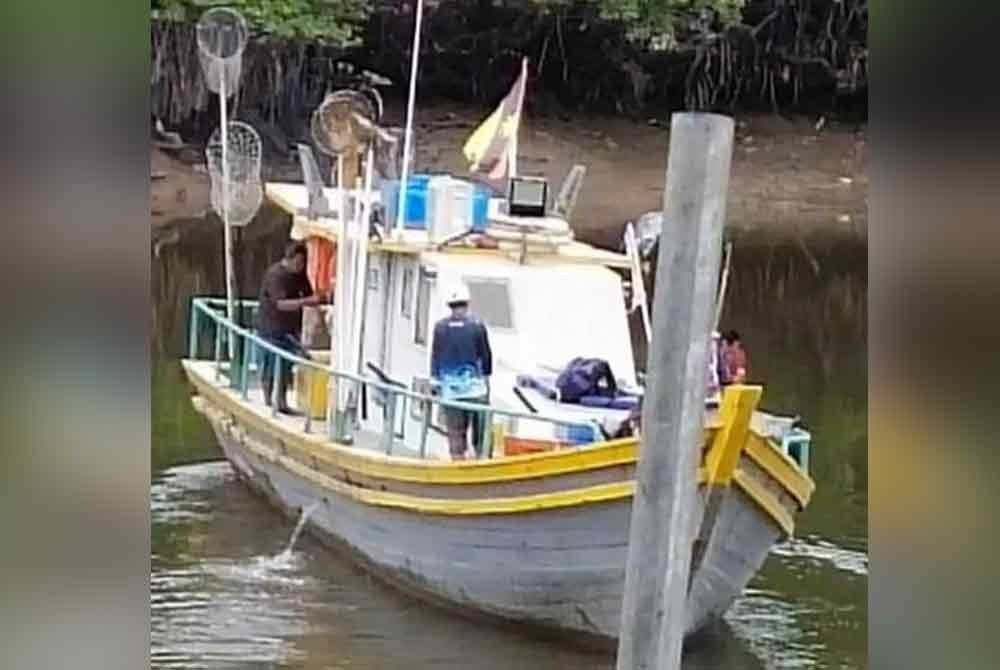 Lapan lelaki yang dilaporkan hilang setelah keluar memancing dari Jeti Semariang Batu dengan sebuah bot pada Selasa lepas ditemukan dalam keadaan selamat pada Sabtu. Foto Facebook Maritim Malaysia