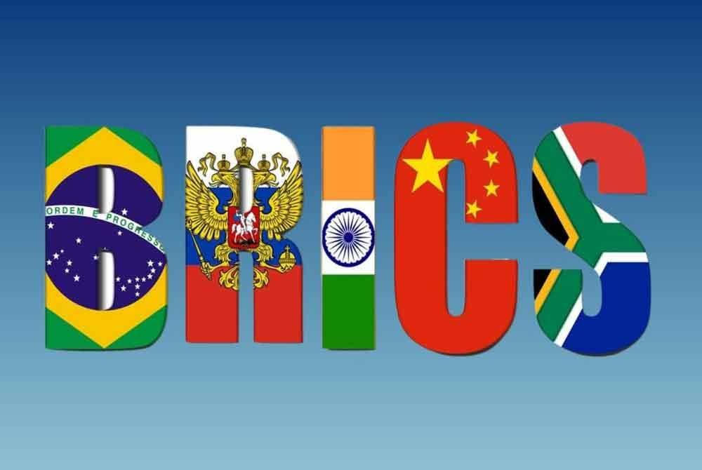 BRICS berupaya mencabar monopoli ekonomi dunia yang ketika ini dalam genggaman negara-negara Barat, khususnya dalam kelompok digelar G-7, iaitu Kanada, Perancis, Jerman, Itali, UK, Amerika Syarikat dan Jepun