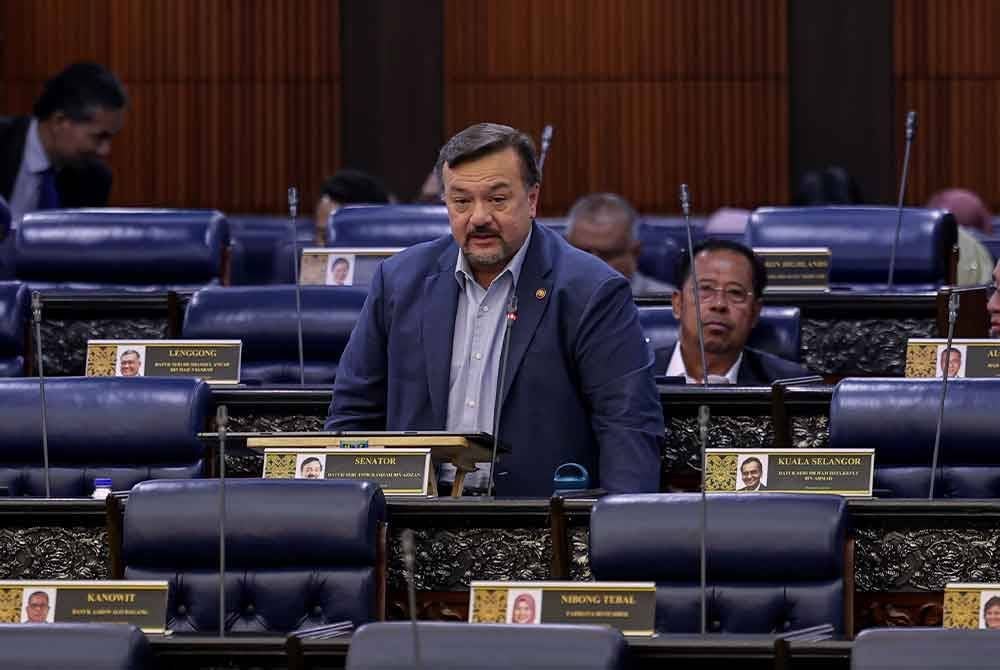 Menteri Kewangan II Senator Datuk Seri Amir Hamzah Azizan pada Persidangan Dewan Rakyat sempena Mesyuarat Ketiga Penggal Ketiga Parlimen ke-15 di Bangunan Parlimen pada Selasa. Foto Bernama