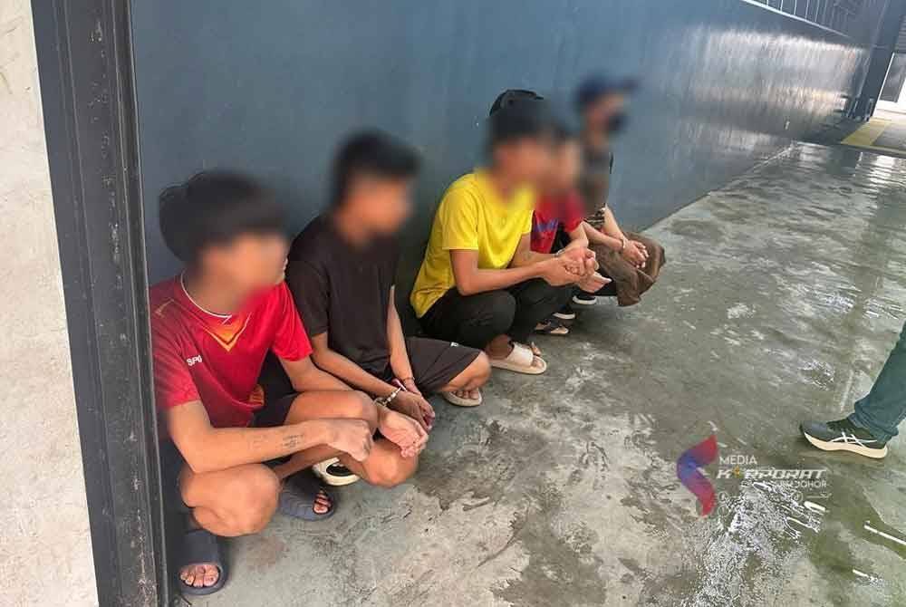 Sebanyak 28 restoran dan medan selera yang menjadi kawasan hospot warga asing bekerja diserbu dalam Ops Selera, Ops Dandan, Ops Belanja dan Ops Kutip. Foto JIM Johor