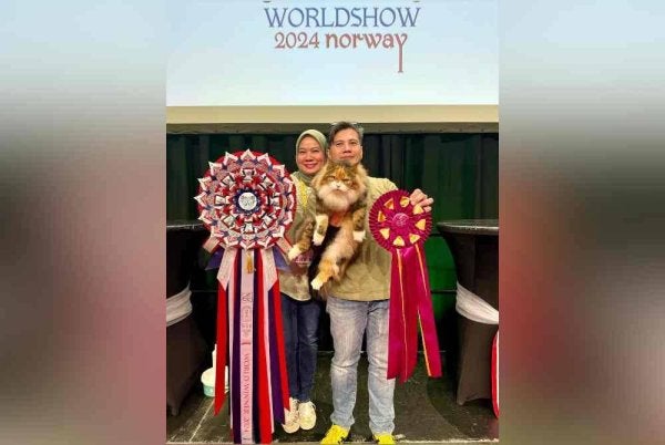 Rooaida dan Shahrudin bersama Baby.