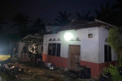 Keluarga Muhammad Hafizudin mengalami kerugian kira-kira RM20,000 selepas kejadian puting beliung yang berlaku sekitar jam 4 petang pada Jumaat. Foto: APM