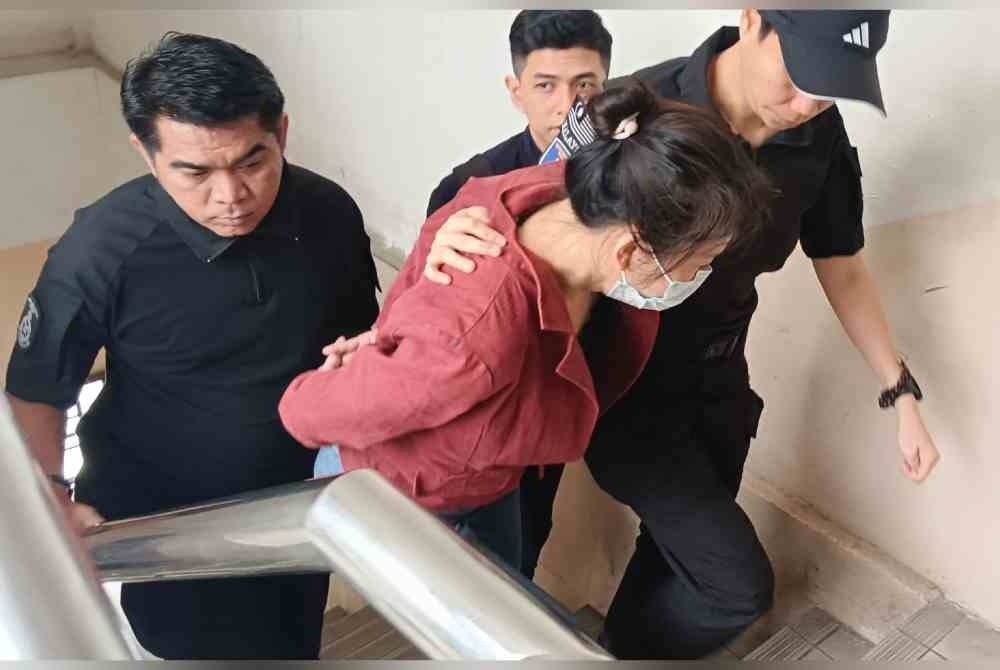 Chan Wan Kooi dibawa ke Mahkamah Sesyen Johor Bahru pada Ahad.