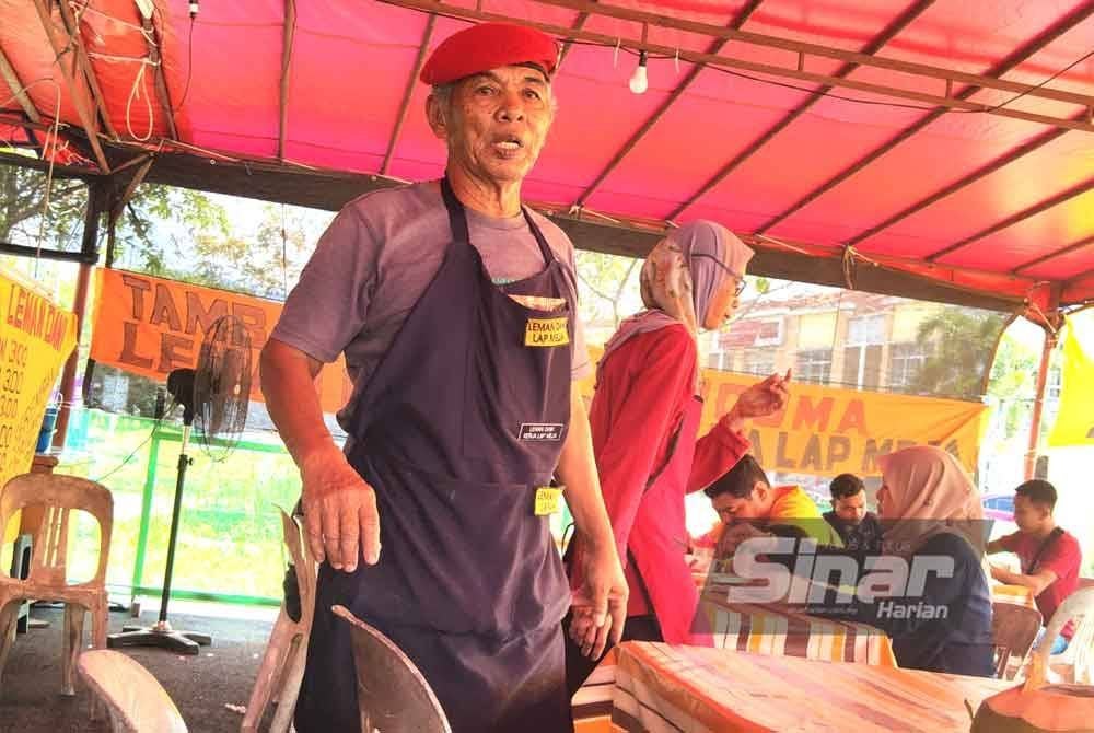 Sulaiman tidak lokek berkongsi pengetahuan sejarahnya.