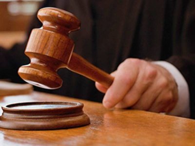 Seorang pembantu penguasa JKDM mengaku tidak bersalah di Mahkamah Sesyen di sini pada Selasa, atas satu pertuduhan menerima RM900 untuk pelepasan ubat-ubatan daripada warga Bangladesh, tahun lalu. Gambar hiasan 