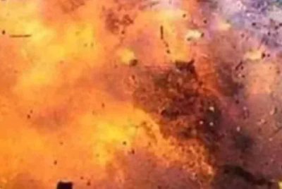 Sekurang-kurangnya lapan orang cedera dalam kebakaran di kilang penapis Indian Oil Corporation Ltd di Mathura, negeri Uttar Pradesh di utara India - Foto: Agensi