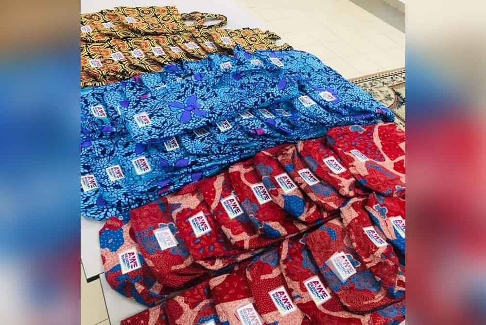 Tempahan pukal Beg Neisa' Artisan untuk dijadikan cenderahati.