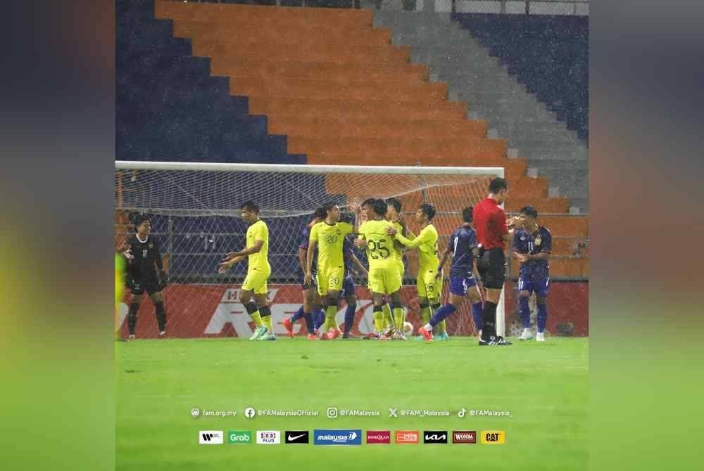 Para pemain Harimau Malaya meraikan jaringan Harith Haiqal dalam perlawanan menentang Laos. Foto FAM