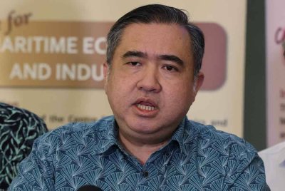 Anthony bercakap pada sidang media Majlis Perasmian Penutup Bengkel Ekonomi Maritim anjuran Institut Maritim Malaysia (MIMA) di sini, pada Khamis. Foto Bernama