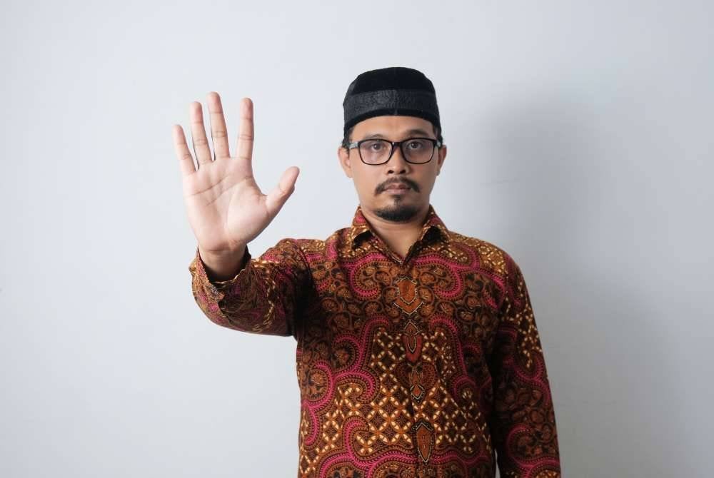 PENDEKATAN 'brek' atau berhenti seketika diperlukan seseorang dalam menjalani urusan seharian bagi membolehkan kita merenung diri atau berfikir sebelum bertindak agar tidak menyesal pada kemudian hari. -Foto: CANVA