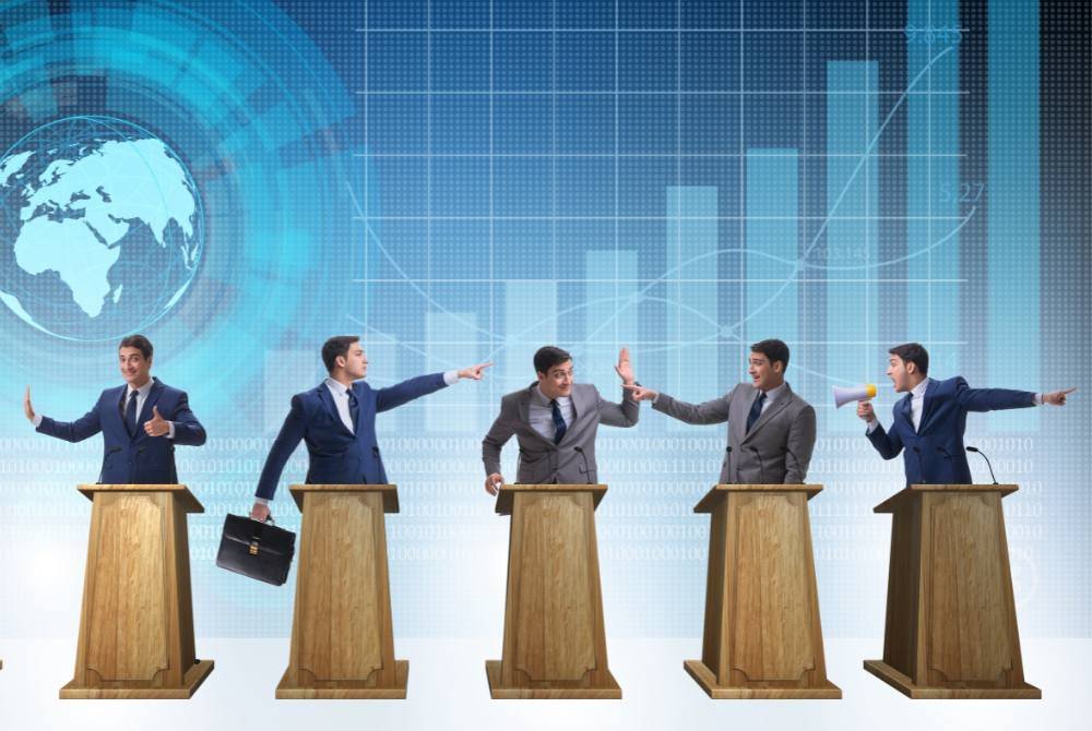 MAJLIS dialog sepatutnya diperbanyakkan dan dijadikan sebagai budaya dalam masyarakat berbanding konsep perdebatan. Foto CANVA