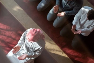 INTEGRITI menjadikan jati diri umat Islam lebih kuat dan saling bersatu dalam menghadapi pelbagai cabaran. Foto CANVA