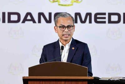 Fahmi Fadzil pada sidang media mingguan Kabinet, di Kementerian Komunikasi pada Jumaat. Foto Bernama