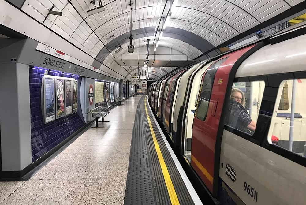 Ahli Kesatuan RMT di Rail for London Infrastructure akan memulakan tindakan mogok pada jam 6 pagi Sabtu - Foto: Agensi
