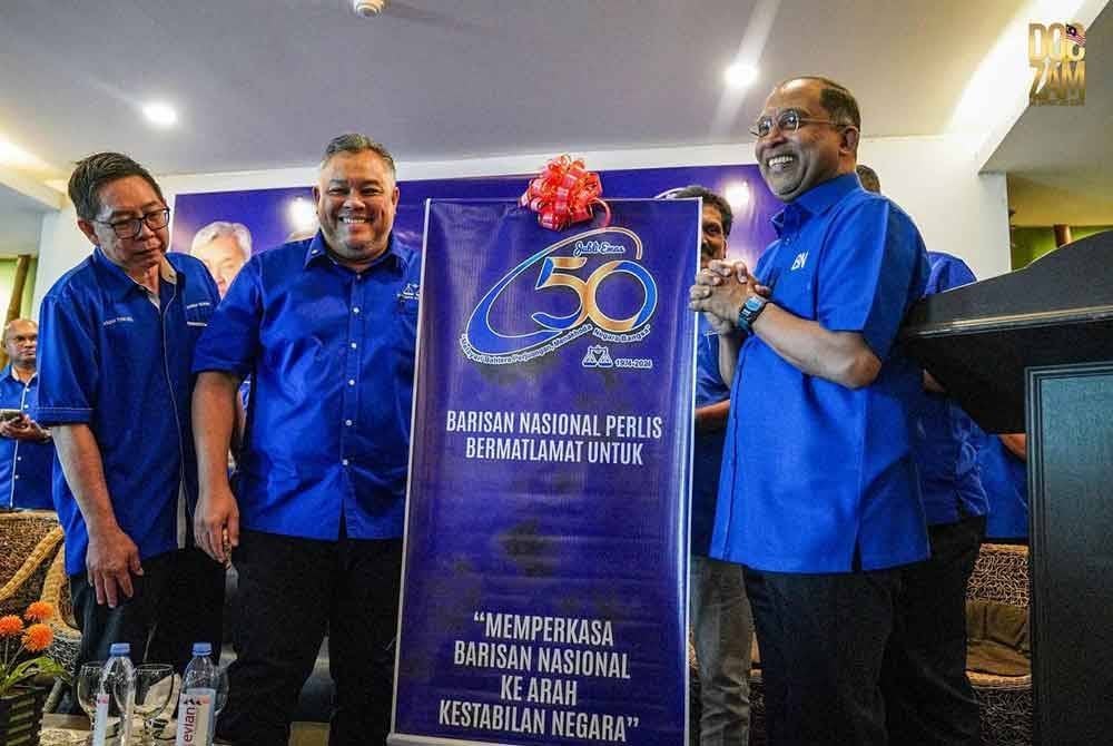 Zambry ketika merasmikan Konvensyen BN Perlis di sini, pada Sabtu. Foto Facebook Zambry Abdul Kadir