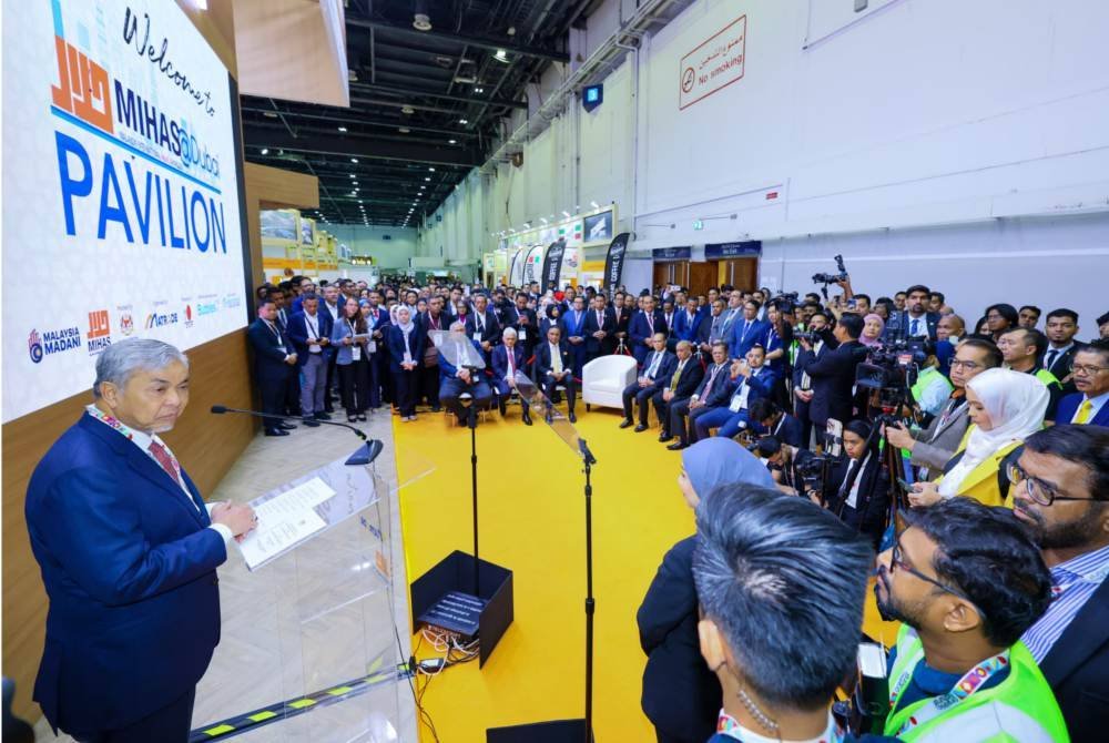 Ahmad Zahid ketika berucap di majlis perasmian MIHAS@Dubai 2024, pada Isnin.