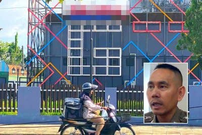 Antara pusat hiburan yang tersohor di Golok, Thailand. Gambar kecil: Jadsadavit Inprapan