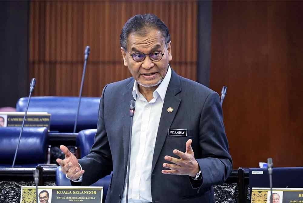Dr Dzulkefly pada sesi soal jawab persidangan Dewan Rakyat, Rabu. Foto Bernama