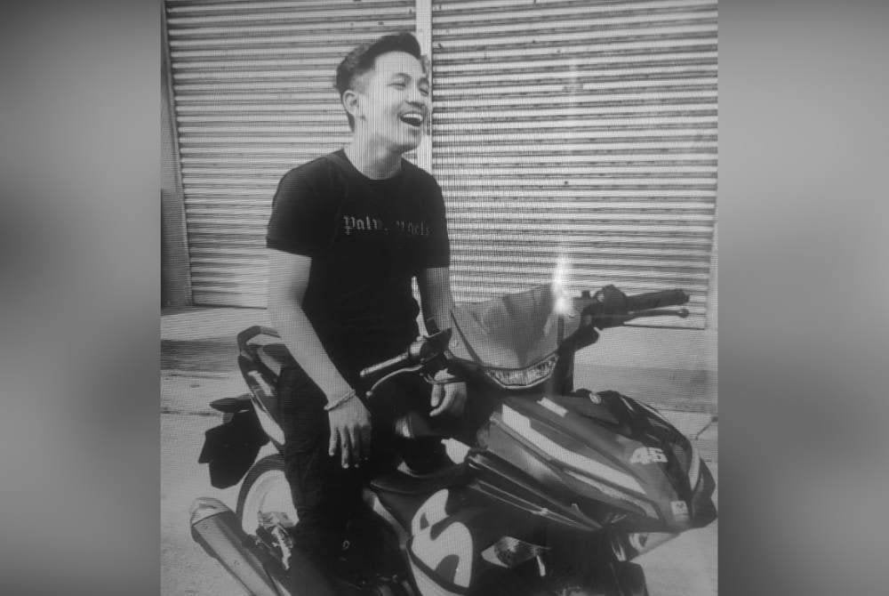 Allahyarham Muhammad Rosshah.