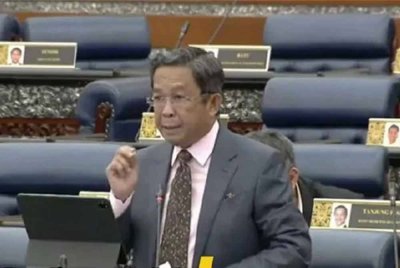 Ahli Parlimen Jelebu, Datuk Seri Jalaluddin Alias.