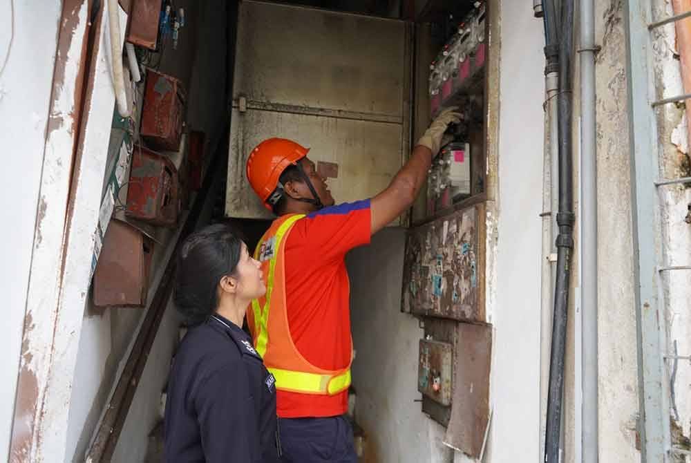 10 premis judi online di sekitar daerah Dang Wangi, Kuala Lumpur dikenakan tindakan pemotongan bekalan elektrik, pada Rabu.