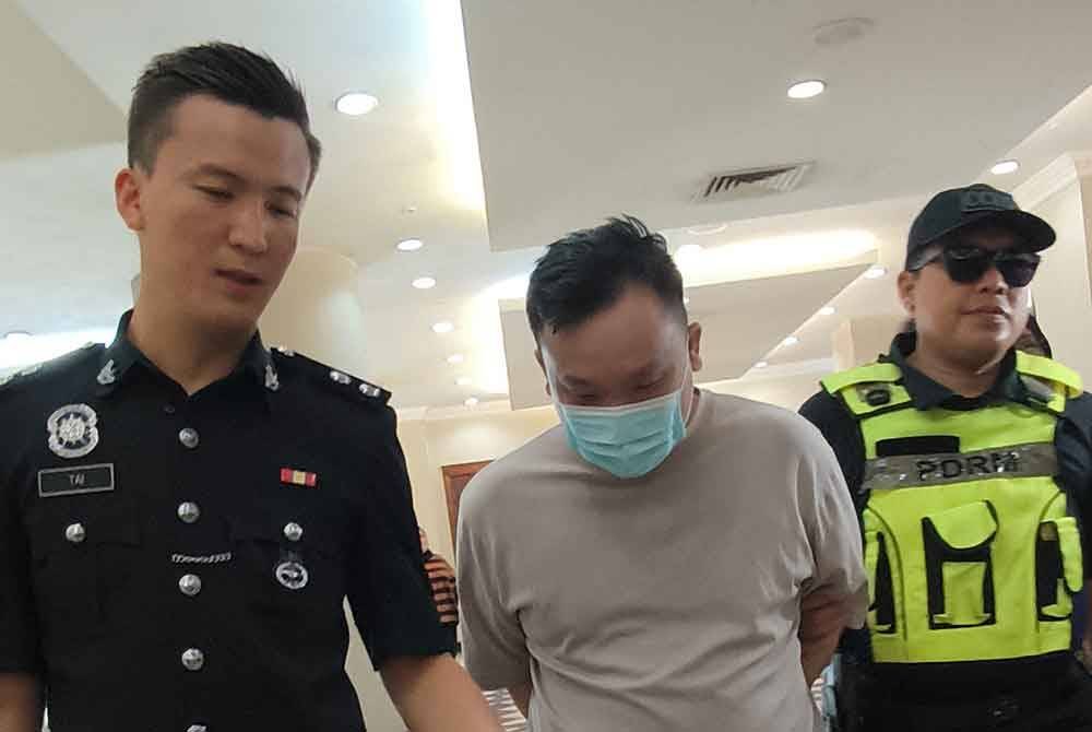 Thomas Lee Huat Sheng didakwa menipu berhubung pembelian 36 tiket konsert Andy Lau dan Jay Chou, mencecah RM67,608, pada Mei hingga September lalu.