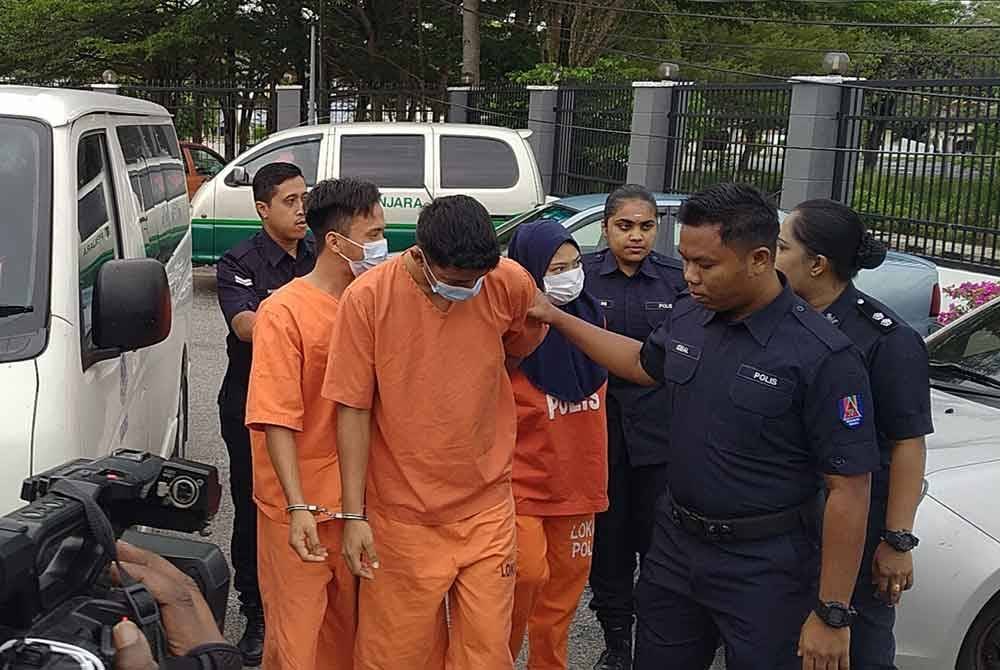 Dari kiri: Muhamad Firdaus, Mohammad Amirul dan Zaharah Farhana dihadapkan ke Mahkamah Majistret Slim River di sini atas pertuduhan mengedar dadah pada Jumaat.