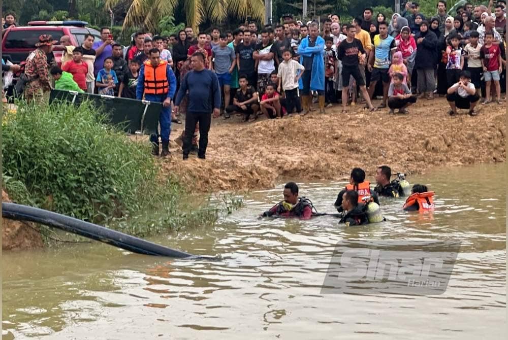 Operasi SAR mangsa lemas di tali air Kampung Padang Enggang, Kota Bharu.