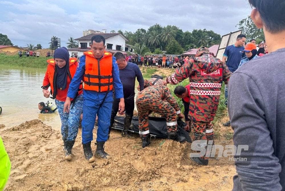Mayat mangsa ditemukan pasukan bomba pada jam 6.29 petang Jumaat.