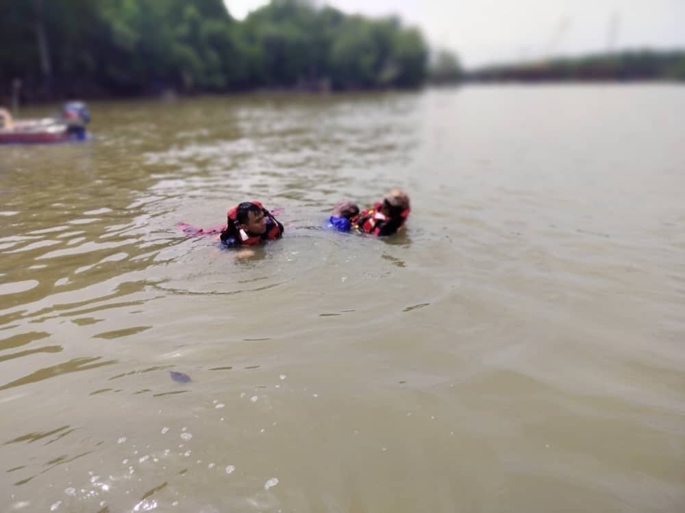 Usaha mencari dan menyelamat mangsa digerakkan sejak Sabtu.