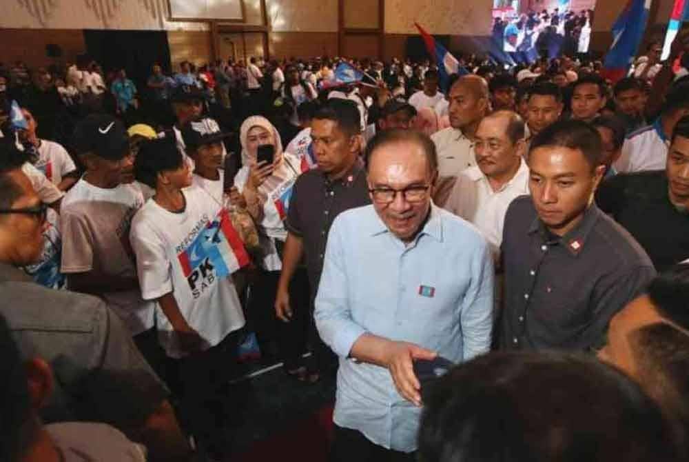 Sumber PKR mendakwa mesyuarat MPP PKR yang dijadual diadakan pada Ahad telah dibatalkan saat akhir susulan Perdana Menteri, Datuk Seri Anwar Ibrahim perlu mengadakan lawatan kerja ke Korea Selatan.