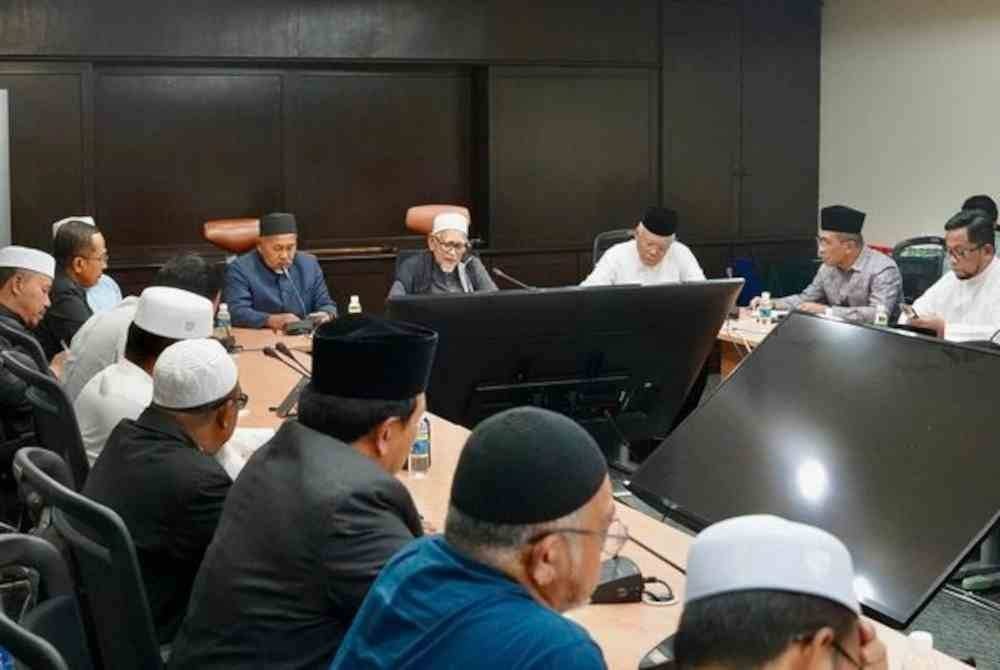 Hantaran Hamzah yang dimuat naik pada Selasa. Foto Facebook Hamzah Zainudin.