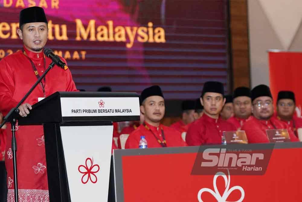 Muhammad Hilman menyampaikan ucapan dasar pada Perhimpunan Agung Tahunan Armada Bersatu.