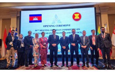 Delegasi Kementerian Komunikasi yang diketuai oleh Timbalan Ketua Setiausaha-Komunikasi Strategik & Industri Kreatif kementerian, Nik Kamaruzaman Nik Husin yang menyertai mesyuarat Jawatankuasa Kebudayaan & Penerangan ASEAN (ASEAN-COCI) kali ke-59 yang berlangsung di Phnom Penh, Kemboja.