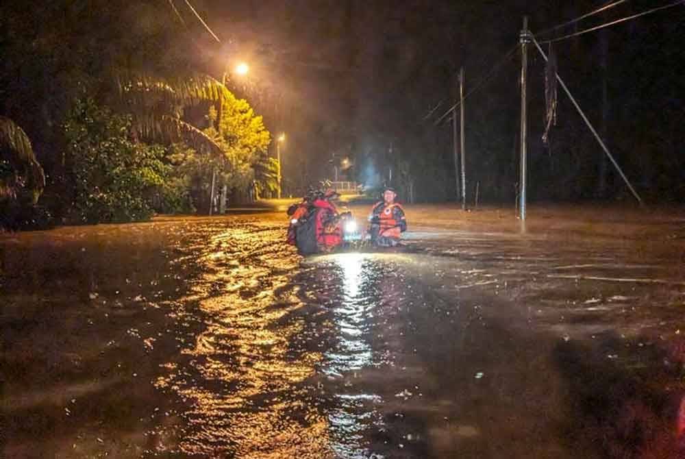 Raub kembali berdepan banjir pada Sabtu. Foto ihsan APM