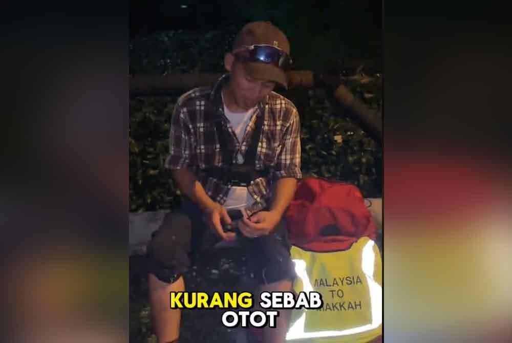 Mohamad Al-Bukhari dan sahabatnya, Mohamad Azizul telah memulakan misi berjalan kaki dari Bagan Serai, Perak menuju ke Mekah pada Ahad lalu.