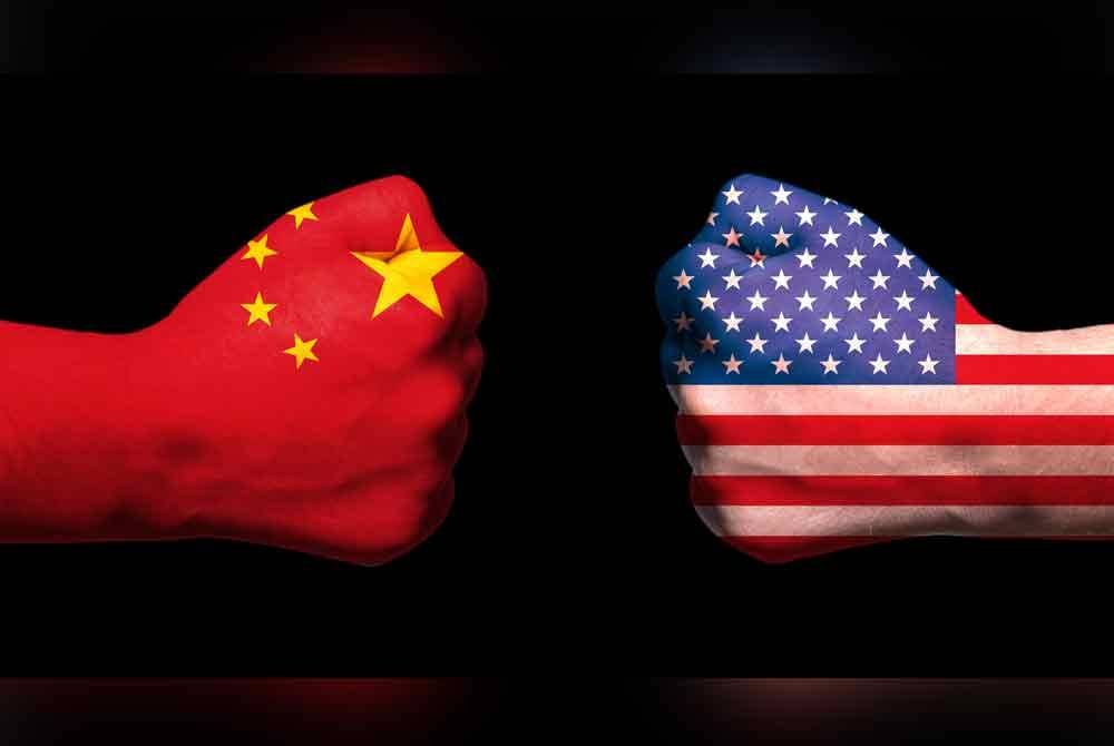 Perang perdagangan antara dua kuasa dunia kembali tercetus selepas Amerika Syarikat (AS) mengenakan sekatan baharu ke atas eksport beberapa cip serta peralatan semikonduktor ke China. Gambar hiasan 123RF