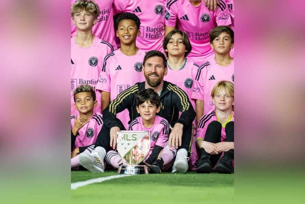 Messi dirai penyokong-penyokong cilik Miami
