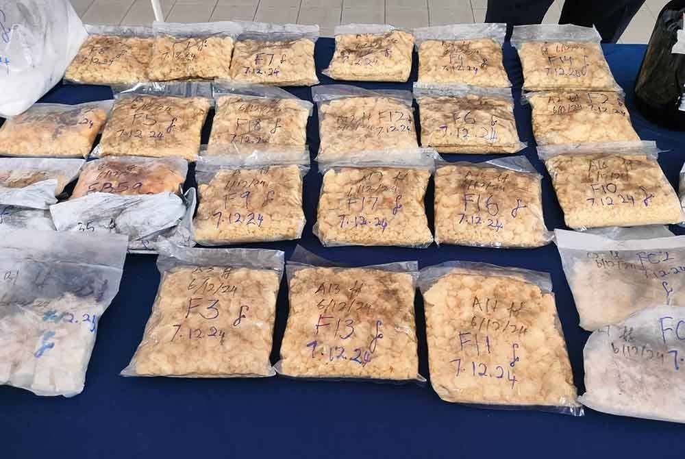 Jumlah rampasan dadah berjumlah 20.84 kg dipercayai boleh digunakan untuk 20,000 orang dengan kadar penggunaan 0.5 gram bagi seorang penagih.