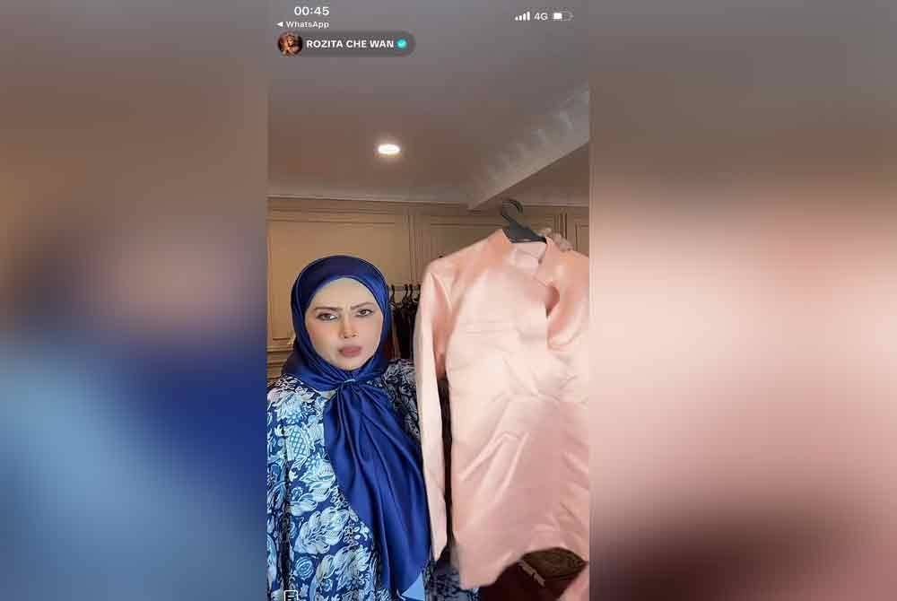 Ramai warganet bertanya tentang isu hutang tersebut malah Che Ta dilihat tidak menghiraukan komen-komen terbabit serta hanya fokus terhadap barang jualannya.