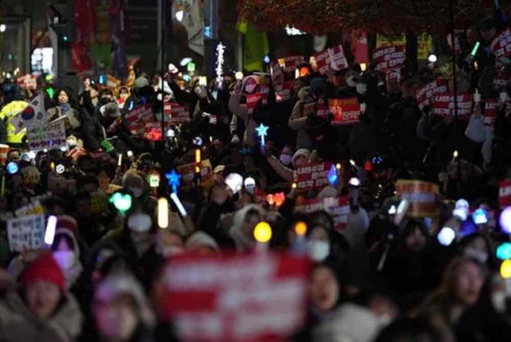 Ahli Parlimen Korea Selatan meluluskan rang undang-undang melantik peguam khas untuk menyiasat percubaan Presiden Yoon Suk Yeol mengenakan undang-undang tentera yang digagalkan Rabu lalu.