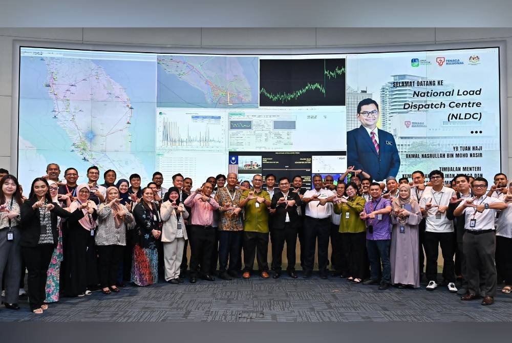 TNB catat detik bersejarah dengan bermulanya eksport sulung TBB ke Singapura pada Jumaat.