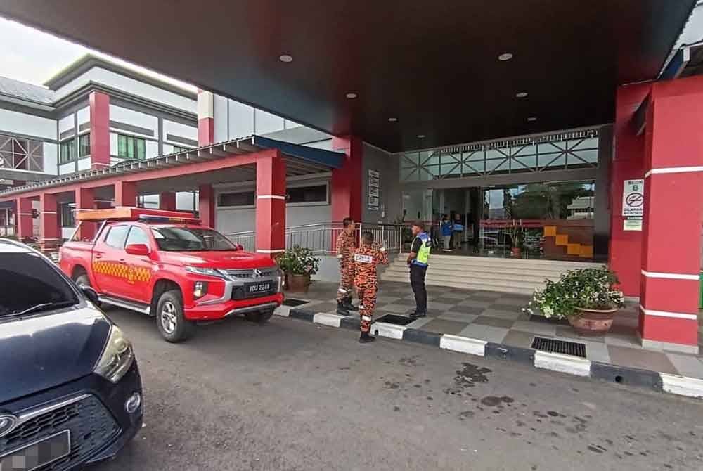 Walaupun tiada sebarang gegaran dirasai ketika gempa bumi berlaku, namun anggota BBP Ranau melakukan rondaan bagi memastikan keadaan selamat.